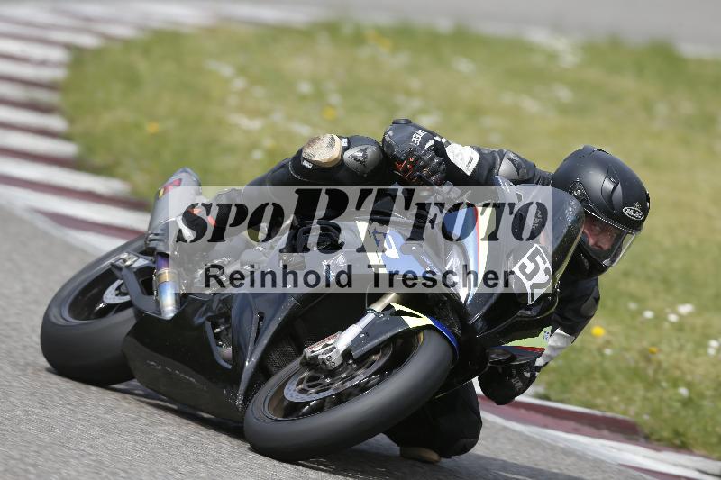 /10 20.04.2026  Pluess Moto Sport ADR/Freies Fahren/52